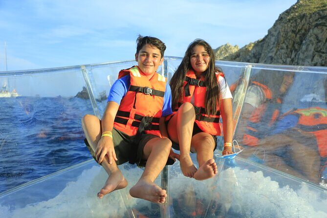 Tours in Cabo, Paseo al Arco and Fin de la Tierra in the only Clear Boat - Who this tour suits best (and who should be careful)