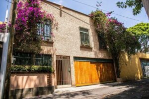 Traditional Cooking Class in Mexico City at Margarita's Home - Garden welcome: appetizers, a drink, and a slow start