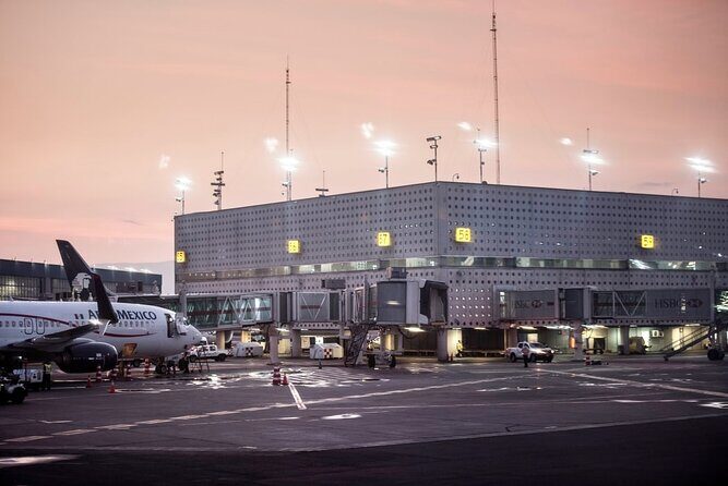 Transfer & assistance one-way from/to Mexico City Airport/hotel - Drop-off zones in CDMX: where this transfer shines