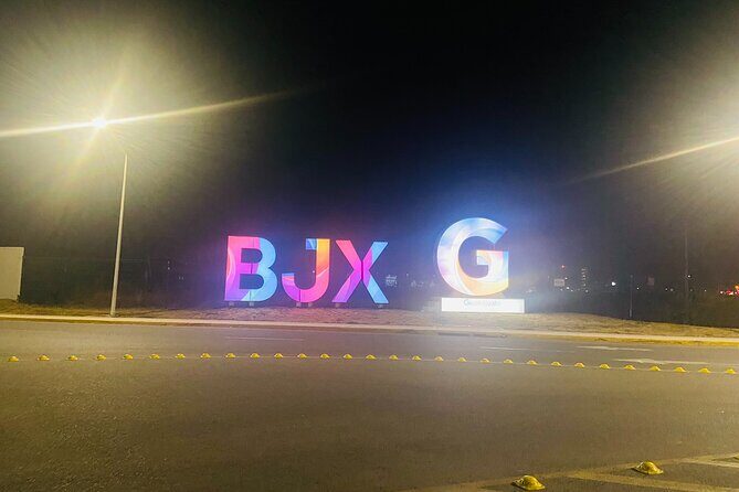 Transfer between San Miguel de Allende and BJX airport - Price and Value: $140 Per Group Up to 3 People