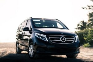 Transfer in Luxury Mercedes Benz Minivan - The Mercedes V250-style private ride: what you’re buying on the road