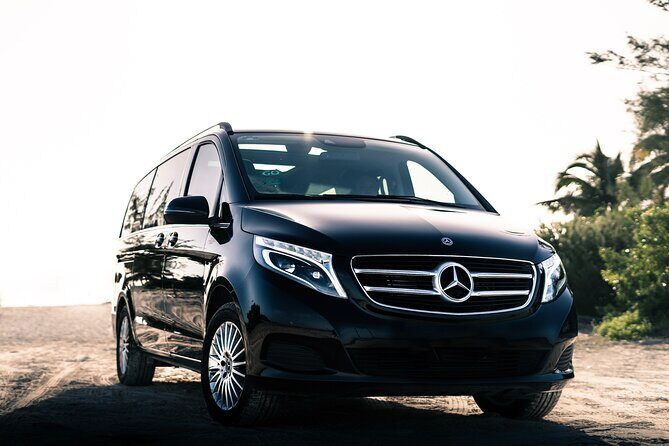 Transfer in Luxury Mercedes Benz Minivan - The Mercedes V250-style private ride: what you’re buying on the road