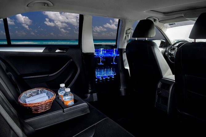 Transfers in Luxury Sedan from Cancun Airport - Why a luxury sedan transfer beats Cancun airport chaos