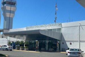 Transportation: Queretaro Airport to San Miguel de Allende - Comfort on the Road: A/C, Bottled Water, and a Driver Who Explains the Drive