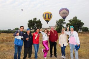 Travel by Hot Air Balloon, Teotihuacán Pyramids and Lunch - The 5:00am Start: Hotel Pickup and the Early-Morning Reality Check