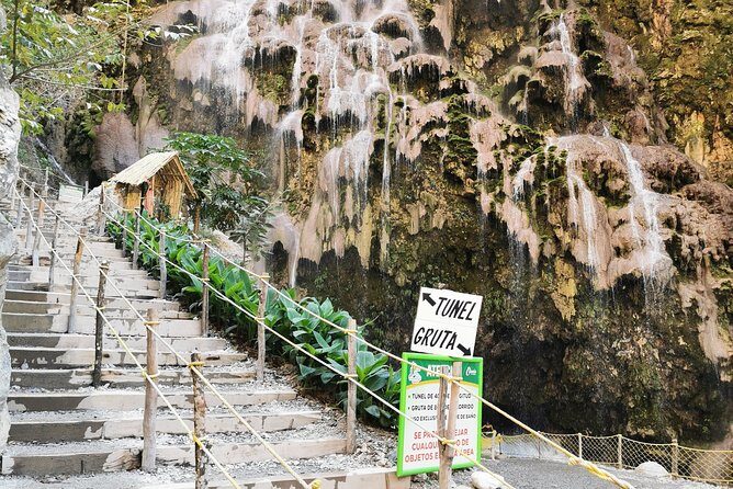 Travel to Tolantongo: Transportation and tickets - What the tour includes (and what it doesn’t)