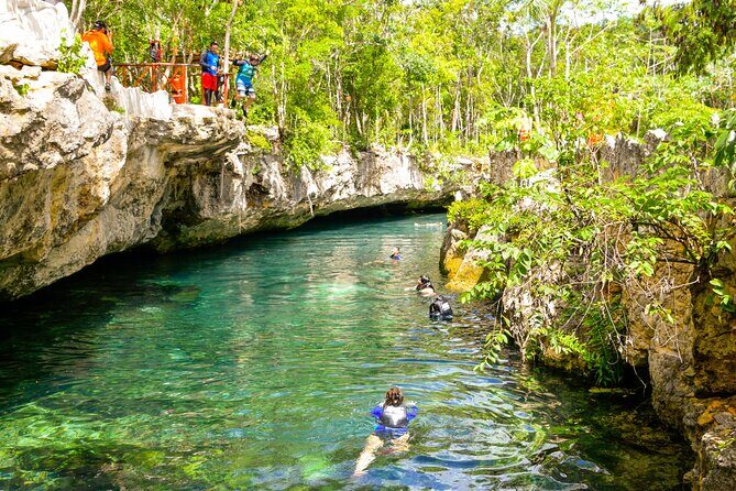 Tulum Akumal Snorkel Tour and 4 Cenotes Small Group All Fees Incl - The Small-Group Advantage (and Why It Matters)