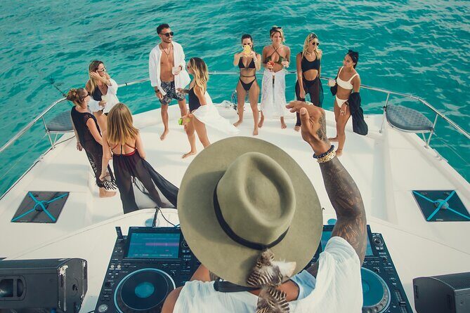 Tulum All Inclusive DJ Party – 51' Leopard PowerCat 4h - The 4-hour plan: Puerto Aventuras cruise, DJ time, then back to dock