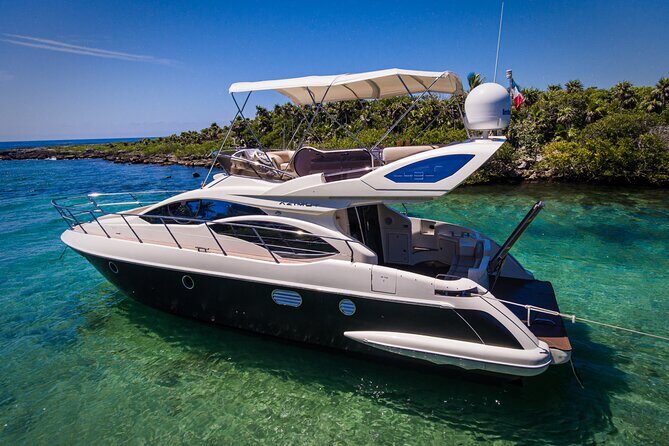 Tulum Luxury Escape – 4h All Inclusive on 43' Private Yacht - Service style: quick attention from people like Emma, Santiago, and Alex