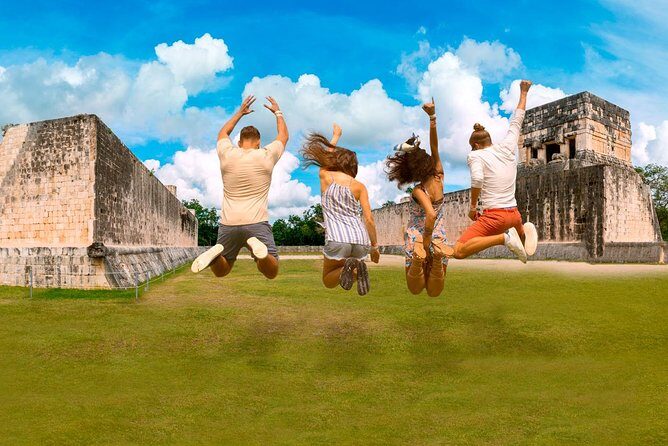 Tulum Tour + Xel-Há Park: All-Inclusive 2-in-1 Discount Combo - Food, drinks, and facilities: the comfort side of the water park