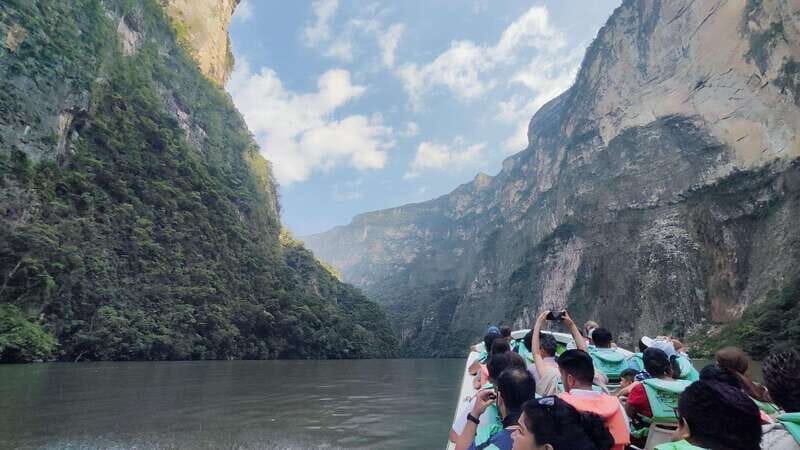 Tuxtla Gutierrez: Sumidero, Chiapa de Corzo and Miradores - The 2-Hour Sumidero Canyon Boat Ride on the Grijalva River