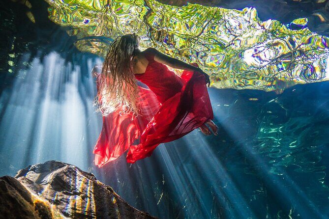 Underwater Photo Shoot Experience in Cenote - What the experience really feels like in the water