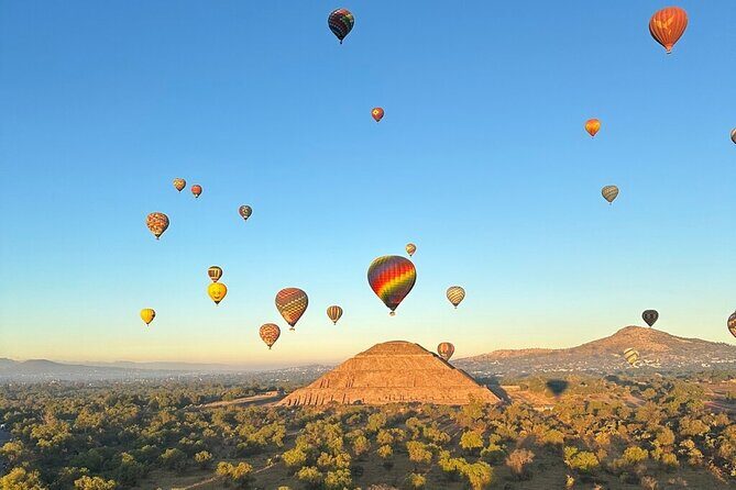 Unforgettable Balloon Flight + Tour of Teotihuacan - After-Landing Breakfast in a Natural Cave: Comfort Food, Cave Atmosphere, and What to Expect