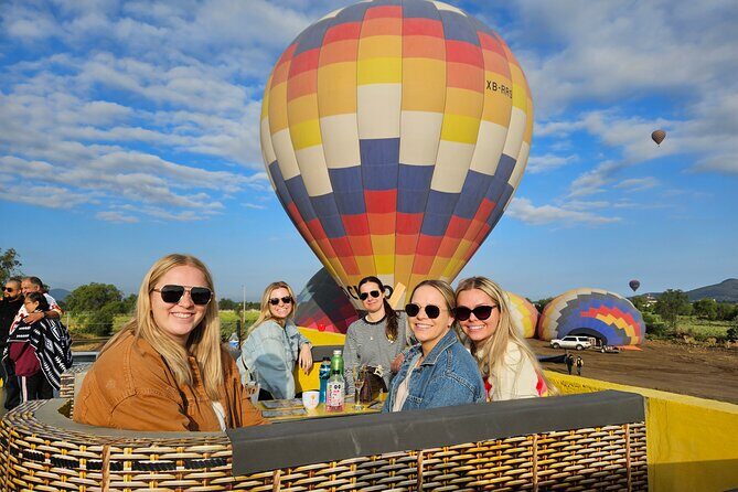 Unforgettable Hot Air Balloon Ride Over the City of the Gods - Breakfast Upgrades, Toasts, and How They Keep the Day Comfortable