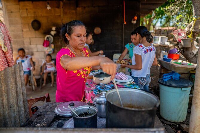 Unlock Teotihuacan Pyramids: Private Tour & Delicious Local Lunch - Where Teotihuacan Truly Starts: The Museum Orientation and House Reconstructions