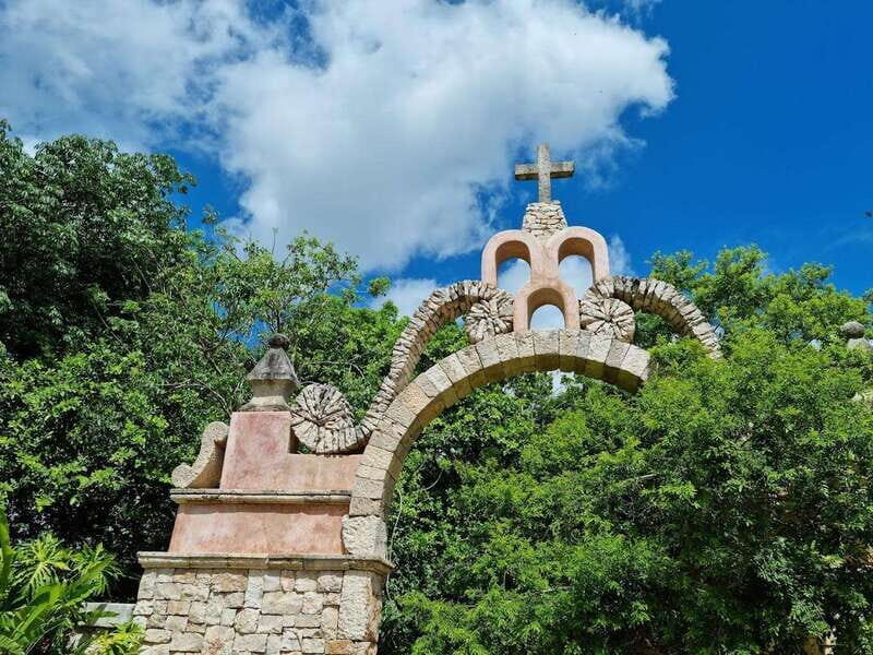Uxmal: Mayan Archeological Tour, Hacienda visit & Cave Swim - Uxmal: seeing the Mayan icons without wasting daylight