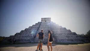 Valladolid: Chichén Itzá + 2 Cenotes Shared Transportation - Chichén Itzá timing, 2.5 hours, and what to do with your feet