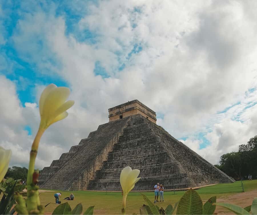 Valladolid: Chichén Itzá + 2 Cenotes Shared Transportation - Small-group shared transportation: pacing, comfort, and not losing your day