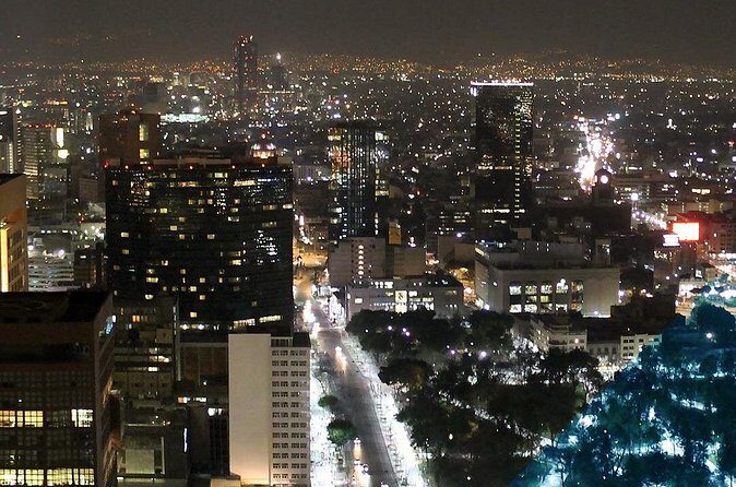 Viewpoint Torre Latino Panoramic view of Mexico City - Timing tips: how to chase sunset without losing your patience