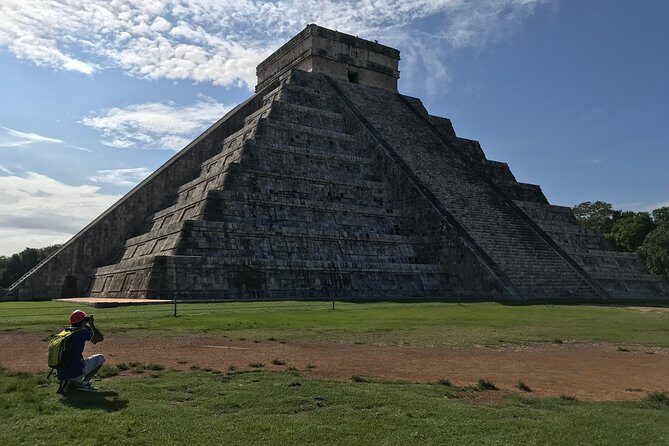 VIP Chichen Itza Private Tour - Valladolid lunch: a la carte comfort in a colonial square setting