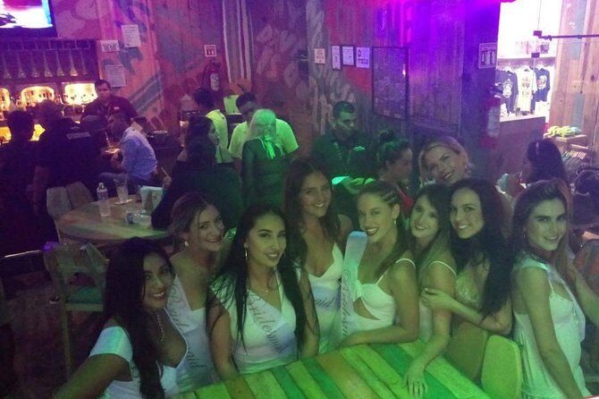 VIP Nightclub Tour in Puerto Vallarta - Unlimited drinks: how to enjoy the open bar without surprises