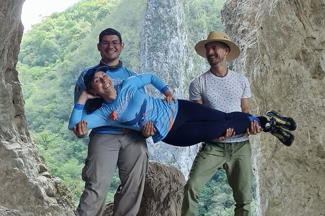 Water hiking Cerro del Agujerado - Getting there: pickup zones, meeting point, and the 5:00 am reality