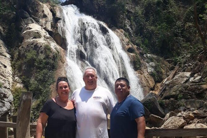 Waterfall Experience - Chocolate tasting and medicinal plants: cultural stops with room to spend