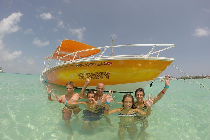 Whale Shark Tour from Cancun, Playa del Carmen, Tulum and Riviera Maya - Snorkel gear, life jackets, and wetsuit choices