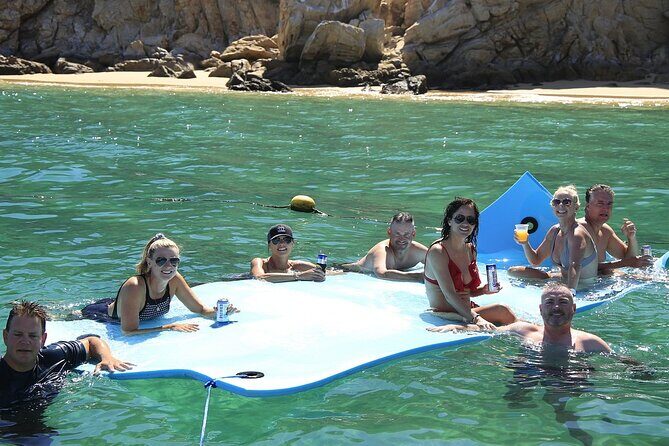 Whale Watching and Cabo San Lucas Arch - Whale watching: what 20 minutes can feel like