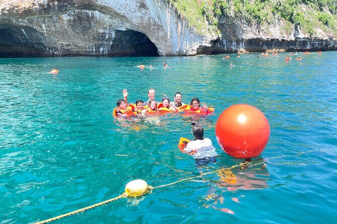 Whale Watching and Los Arcos 5 Islands Adventure - Who should book this whale watching + Los Arcos tour