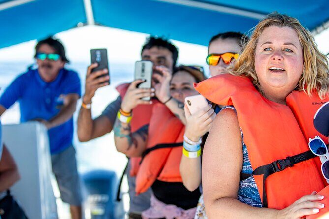 Whale Watching in Cabo San Lucas: Sightseeing Cruise and Shopping - The Whale-Watching Ride: Where You Actually Feel the Magic