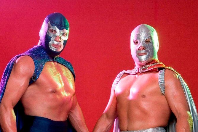 Wrestling show and a Mexican dinner - Should you book this lucha libre + dinner experience?