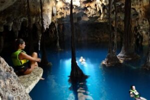 Xenotes - Getting started at 9:00am: pickup, meeting point, and the day’s rhythm