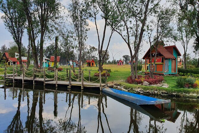 Xochimilco Barco Fiesta Tentacion 18+ with Open Bar and Tacos - Tacos and On-Board Food: What You Can Expect (And What to Keep Flexible)