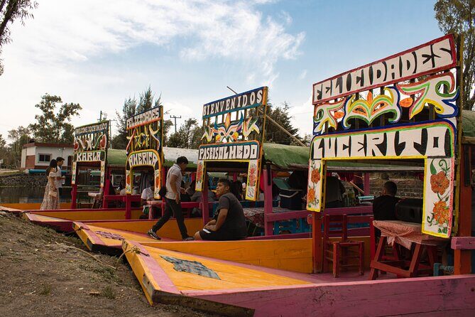 Xochimilco BOAT LIGHT PARTY WITH 1 DRINK AND 4 TAQUITOES + 18 - Who Should Book This Boat Light Party (and Who Might Not)