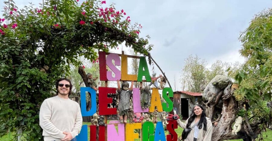 Xochimilco : Island of the dolls, tequila and mezcal CDMX - The boat ride: views plus local context (not a loud party)