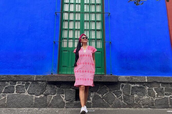 Xochimilco Tour & Frida Kahlo Museums - Xochimilco canals on a private trajinera: mariachi, photos, and the slow drift