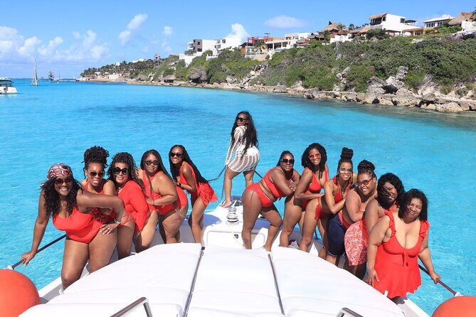 Yacht 48ft Rental in Cancun for up to 15 people - Meeting at Calle Sunset Marina and avoiding the common budget trap